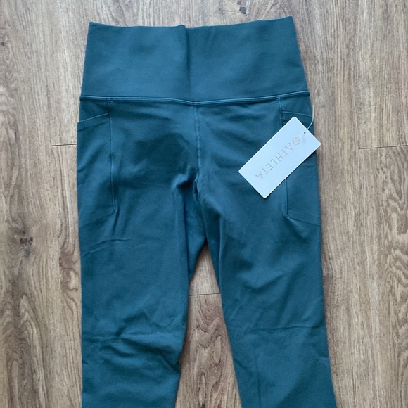 NWT SALUTATION STASH HIGH RISE LEGGING from Athleta in Cypress - Picture 7 of 9